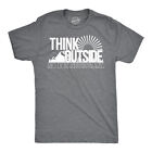 Męska koszulka Think Outside śmieszna bez pudełka niezbędna wędrówka kemping vintage grafika