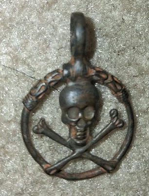 Antique "Skull & Crossbones" Pendant - Image 1 of 4