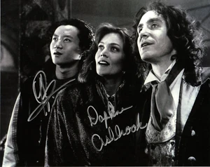 Doctor Who Autograph: YEE JEE TSO & DAPHNE ASHBROOK (The TV Movie) Signed Photo - Imagen 1 de 1
