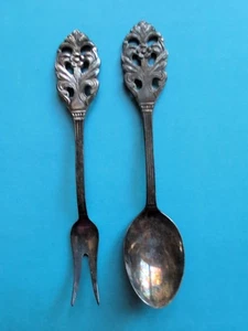 Juego de tenedor y cuchara vintage Suecia Flora EPNS Carlen placa de plata 4 pulgadas MCM - Imagen 1 de 5