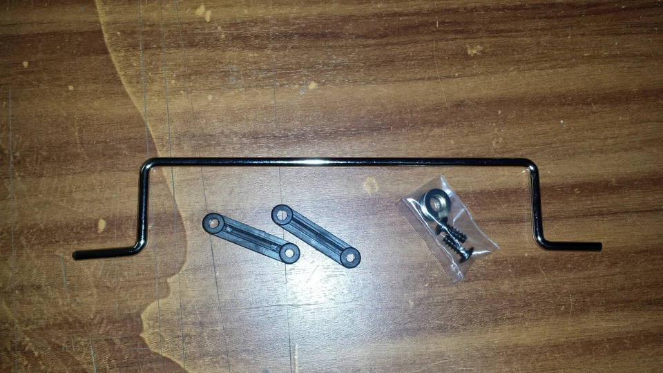 FERRARI 360 Challenge 1/5 FG -CARSON c5  BARRA STABILIZZATRICE + SUPPORTI E VITI - Immagine 1 di 1