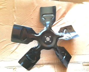 BROOKSIDE RADIATOR FAN Blade ONAN 130-3052  18-1/8" dia Brookside D93693 1" hole - Picture 1 of 4