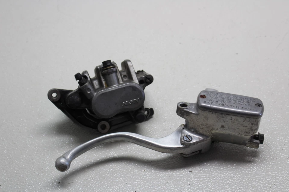 Cilindro maestro de freno delantero Honda Shadow Spirit 750 2001-2003 con pinza Foto 1 de 4