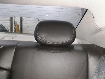 Reposacabezas trasero lado conductor Lh 2013 Ats Sku#4216275 Foto 1 de 4