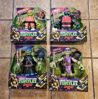 Juego de entrenamiento Dojo Teenage Mutant Ninja Turtles TMNT 11" Raphael Michelangelo Leo Foto 1 de 4