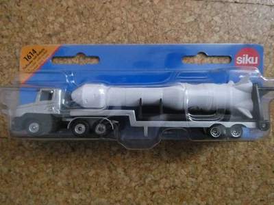 Siku Super Serie: Scania Tieflader mit esa-Rakete (1614) neu und ungeöffnet - Bild 1 von 4