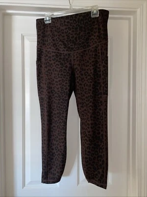 Leggings de maternidad Gap Fit estampado animal leopardo bolsillos marrones hasta el tobillo medianos Foto 1 de 4