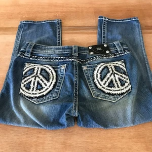 Miss Me Capri Jeans mit Bündchen Damen 29 blau Low Rise Peace Zeichen dicke Nähte - Bild 1 von 16