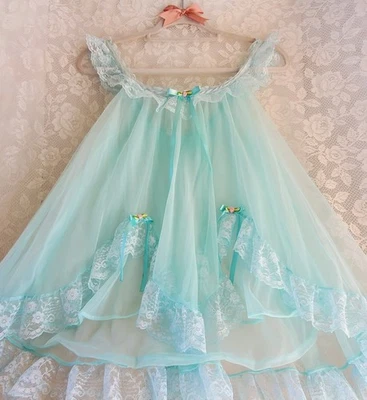 RARO BABYDOLL DE ENCAJE CON VOLANTES CHiFFON FRiLLY NAILON CAPAS AZULES DE COLECCIÓN CON LAZOS ROSETAS Foto 1 de 4