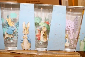 Beatrix Potter Peter Rabbit Bunny 16oz Juego de Vasos de Vidrio Pascua Primavera Jardín - Imagen 1 de 4