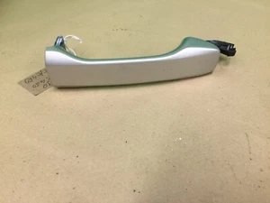 2006 VOLVO XC90 2.4D AUTO FRONT RIGHT EXTERIOR DOOR HANDLE 30699552 PAINT 469 - Picture 1 of 12