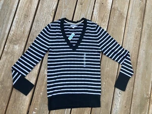 Old Navy Sweater Womens L Large Gray Black Striped V Neck Long Sleeve Top NWT - Picture 1 of 4