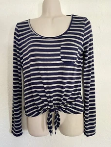 Rebellious One Damen langärmeliges Oberteil mit Krawatte vorne, Größe XS, marineblau mit grauen Streifen - Bild 1 von 9