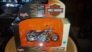 Maisto Harley Davidson 1:18 2004 FLSTFI Fat Boy Motorcycle Diecast Series 20 NIB - Picture 1 of 3
