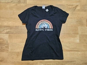 MAGIC VIBES Mujer Pequeña Magic Kingdom Disney World Disneyland T-Shir - Imagen 1 de 4