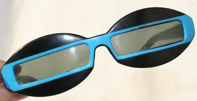 GAFAS DE SOL DE COLECCIÓN AÑOS 80 ERA ESPACIAL HUEVO HENDIDURA TONOS NEW WAVE FUTURISTA PUNK MOD ÚNICAS Foto 1 de 4