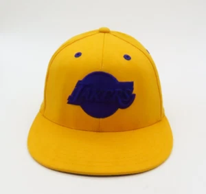 Adidas Los Angeles Lakers 210 Fitted Yellow Purple Logo Hat Cap Size 6 7/8-7 1/4 - Picture 1 of 14