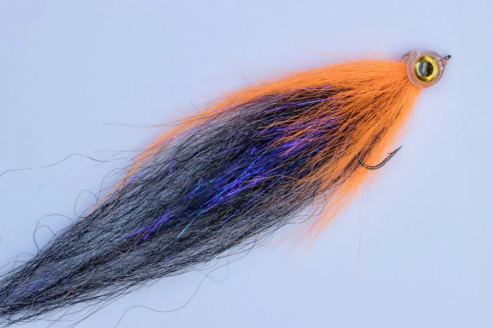 Fliegentom 1127 - Schwarz - oranger Baitfisch Hechtstreamer / Pikestreamer - Bild 1 von 1