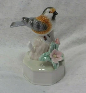 Vintage Musical Bird Figurine 1980's 6" X 5" Ceramic Muli Colors Glazed W Flower - Picture 1 of 12
