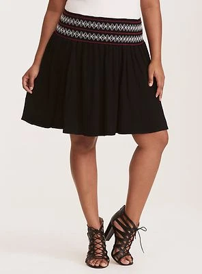 Falda cintura ajustada bordada tórrida negra 0X grande 12 0 #04459 Foto 1 de 2