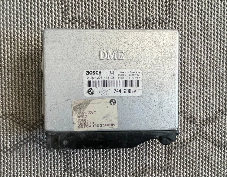 BOSCH ECU / DME 0261200413 para BMW e36 325i 325is e34 525i 525ix motor M50B25 Foto 1 de 1