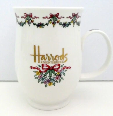 TAZA Harrods Knightsbridge ARCOS Y GUIRNDA China Hueso Fino Inglaterra NUEVA SIN ETIQUETAS Foto 1 de 4
