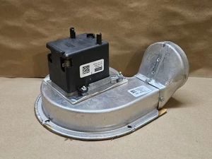 Motore soffiatore induttore bozza FASCO 70581018 348572 J238-100 2750 giri usato - Foto 1 di 5