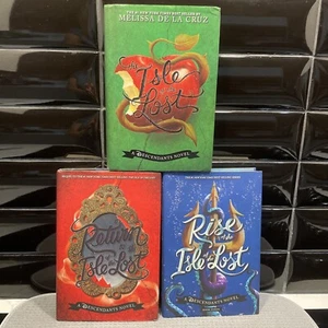 Disney THE ISLE OF THE LOST- A Descendants Novel Books 1-3 by Melissa de la Cruz - Picture 1 of 12