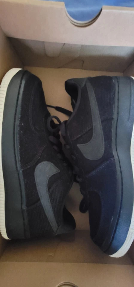 NIKE AIR FORCE 1 ESTILO LV8 (GS) NEGRO-BLANCO TALLA 6Y MUJER TALLA 7.5 [BV1233-001] Foto 1 de 1