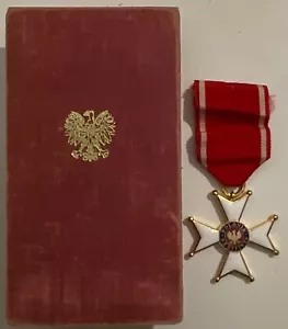 POLONIA RESTITUTA 1944 CROCE DA CAVALIERE DELL’ORDINE CON SCATOLA - Imagen 1 de 4