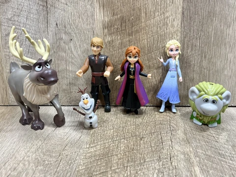 2018 Hasbro Frozen Figures Lot Sven, Kristoff, Anna, Olaf , Elsa ,Pabbie Troll Cover