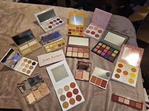 Eyeshadow Palettes - Picture 1 of 24