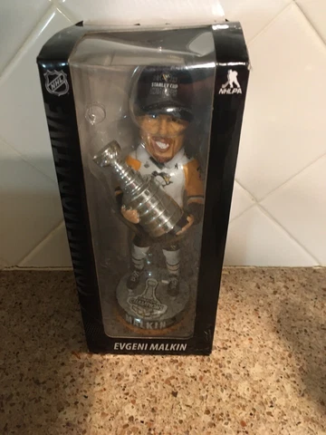 Pittsburgh Penguins 2017 Evgeni Malkin Stanley Cup  Bobblehead SGA new in box Cover