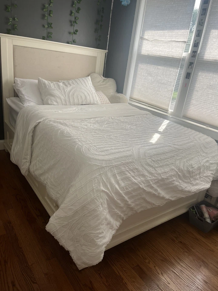 marco de cama cynthia granero cerámica Foto 1 de 3