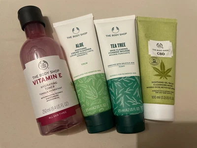 The Body Shop Vitamin E Hydrating Toner 250ml, Aloe, Tea Tree & More - Image 1 of 3