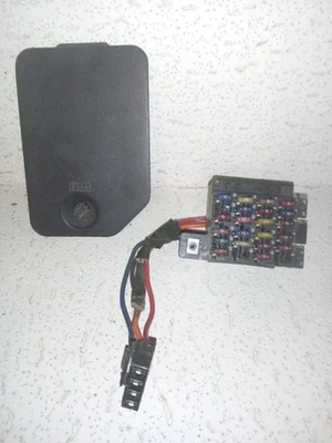 1996-04 GMC S10 CHEVY Sonoma S15  Dash Dashboard  Fusebox Fuse Box W Black Cover - Image 1 of 4