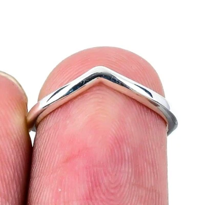 925 Sterling Silver Handcrafted Jewelry Cluster Ring Size Adjustable - Image 1 of 4