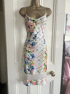 White Multi Floral Stretch Fitted Wiggle Dress Size 8-10 - Picture 1 of 9