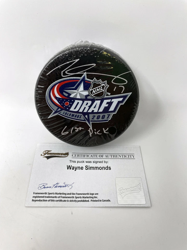 WAYNE SIMMONDS Maple Leafs Draft Logo FIRMADO Auto Hockey Puck Frameworth Certificado de Autenticidad Foto 1 de 1