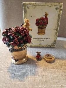 Boyds Treasure Box Cupid’s Bouquet w/Petals McNibble 82060 - Picture 1 of 11