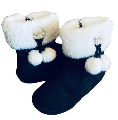 BOTAS NEGRAS MICHAEL KORS NIÑO TALLA 8 CREMALLERA IMITACIÓN ABETO RIBETE BORLA POMPONES USADAS EN EXCELENTE ESTADO Foto 1 de 4