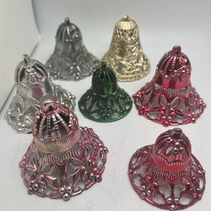 7 Vintage Bradford filigrane Glocken Kunststoff Weihnachtsschmuck 50er Jahre - Bild 1 von 5