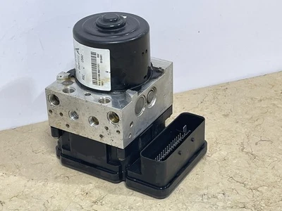 Conjunto de bomba de freno antibloqueo Ford Explorer 2012-2013 ABS con crucero adaptativo Foto 1 de 4