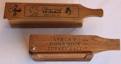 PAR DE LLAMADAS DE PAVO-1965 LYNCH'S FOOL PROOF 101 Y QUAKER BOY TRÉBOL HOJA 10 DESLIZADOR Foto 1 de 4