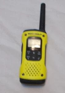 Motorola T631 Walkie Talkie 2 Way Radio Talkabout CLEAN - WORKING - Zdjęcie 1 z 11
