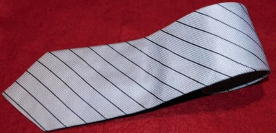 CORBATA A RAYAS GIORGIO ARMANI HECHA EN ITALIA AZUL CLARO/AZUL - CORBATAS DE DISEÑO. Foto 1 de 4