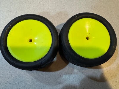 Off Road 1:10 BUGGY Rear CLAY 3076 Mounted Jconcepts Dirt Webs - Image 1 of 2