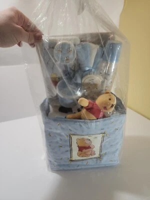 Clásico Disney Winnie The Pooh Vintage Bolsa de Pañales 12 piezas Set de Regalo, Dolly Inc NUEVO Foto 1 de 4