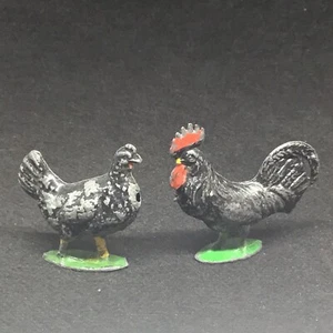 Cherilea Cockerel And Hen (DB 547) Hen Damaged See Photos - Foto 1 di 8
