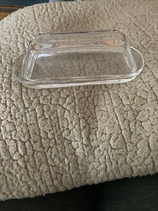 Bandeja de plato de mantequilla de vidrio transparente sin marca con tapa cubierta para 1 barra de mantequilla - Imagen 1 de 6